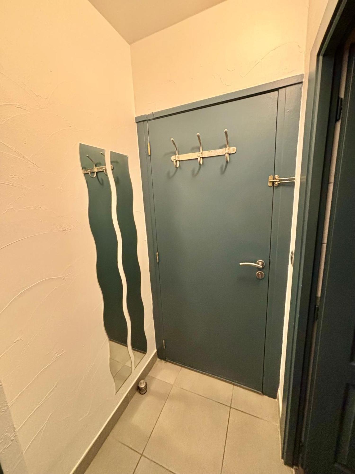 Studio - Baignoire - Pret De Vtt - Lave Linge Le Puy-en-Velay Luaran gambar