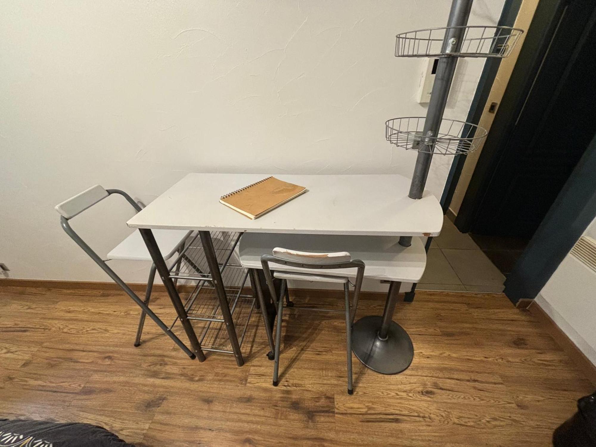 Studio - Baignoire - Pret De Vtt - Lave Linge Le Puy-en-Velay Luaran gambar